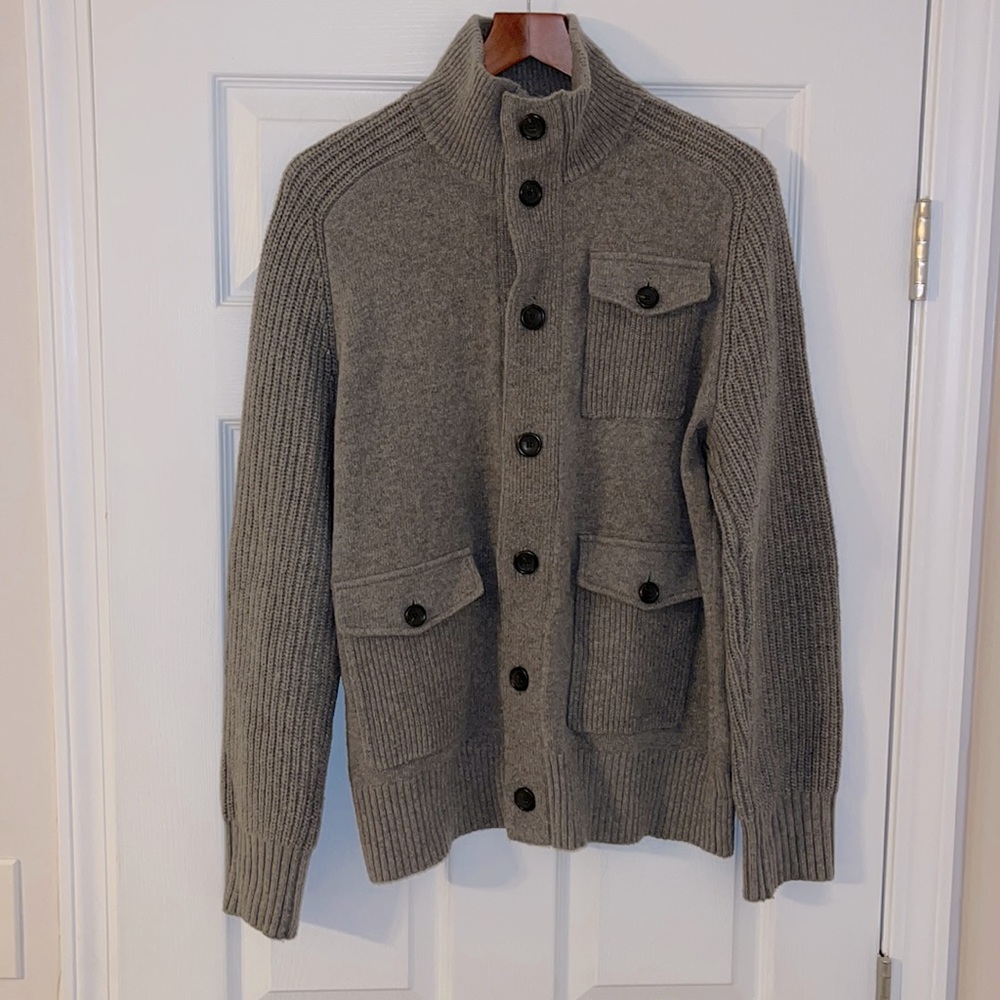 Banana Republic front pocket sweater - Grey